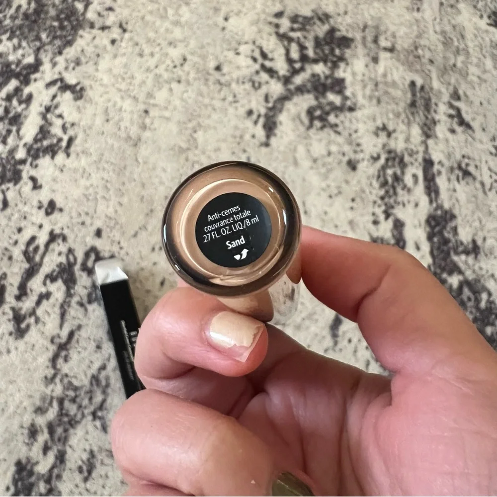 Bobbi Brown Skin Full Cover Concealer sand